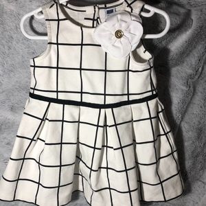 Janie and Jack girls black and white dress 12-18mo